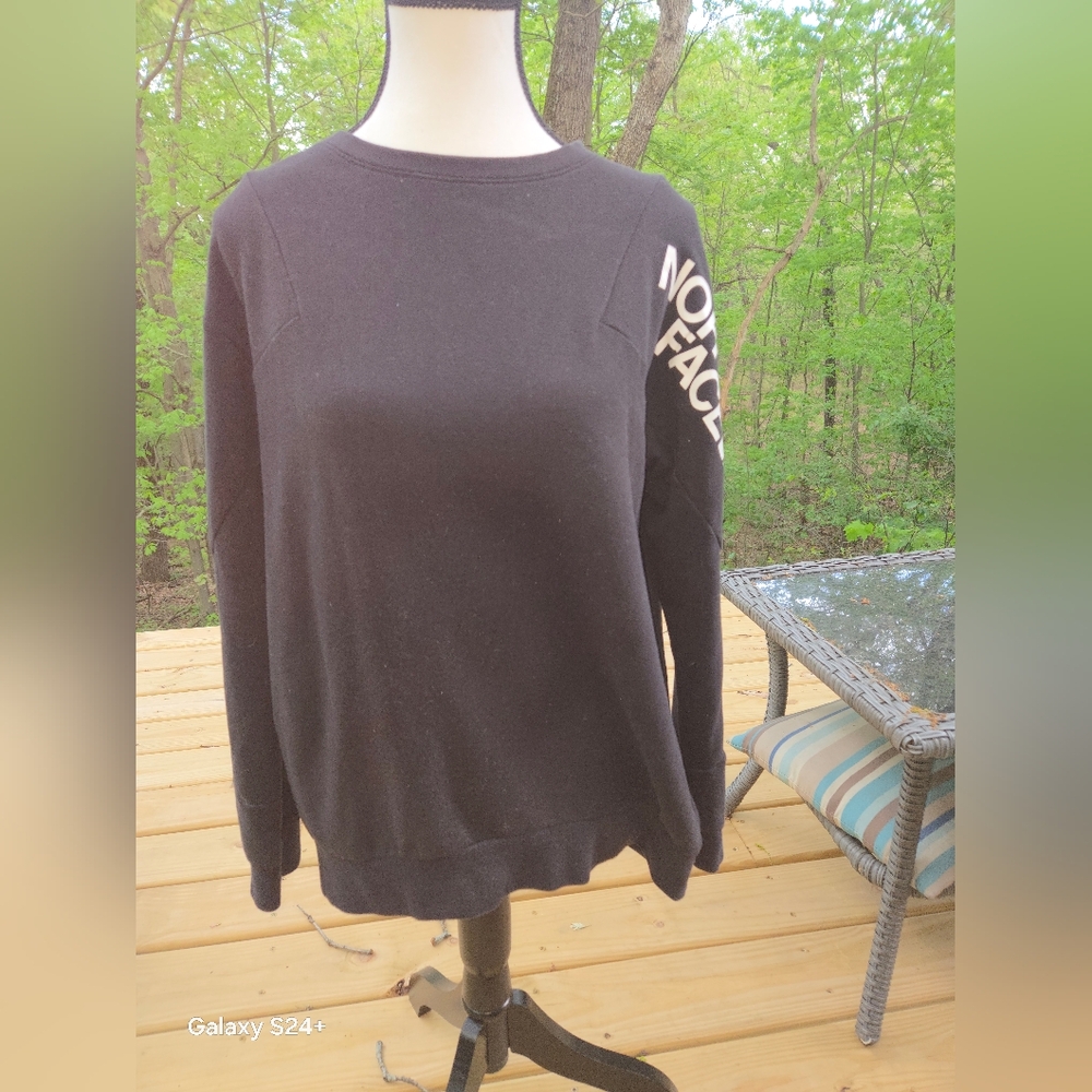 The North Face Classic Black Pullover